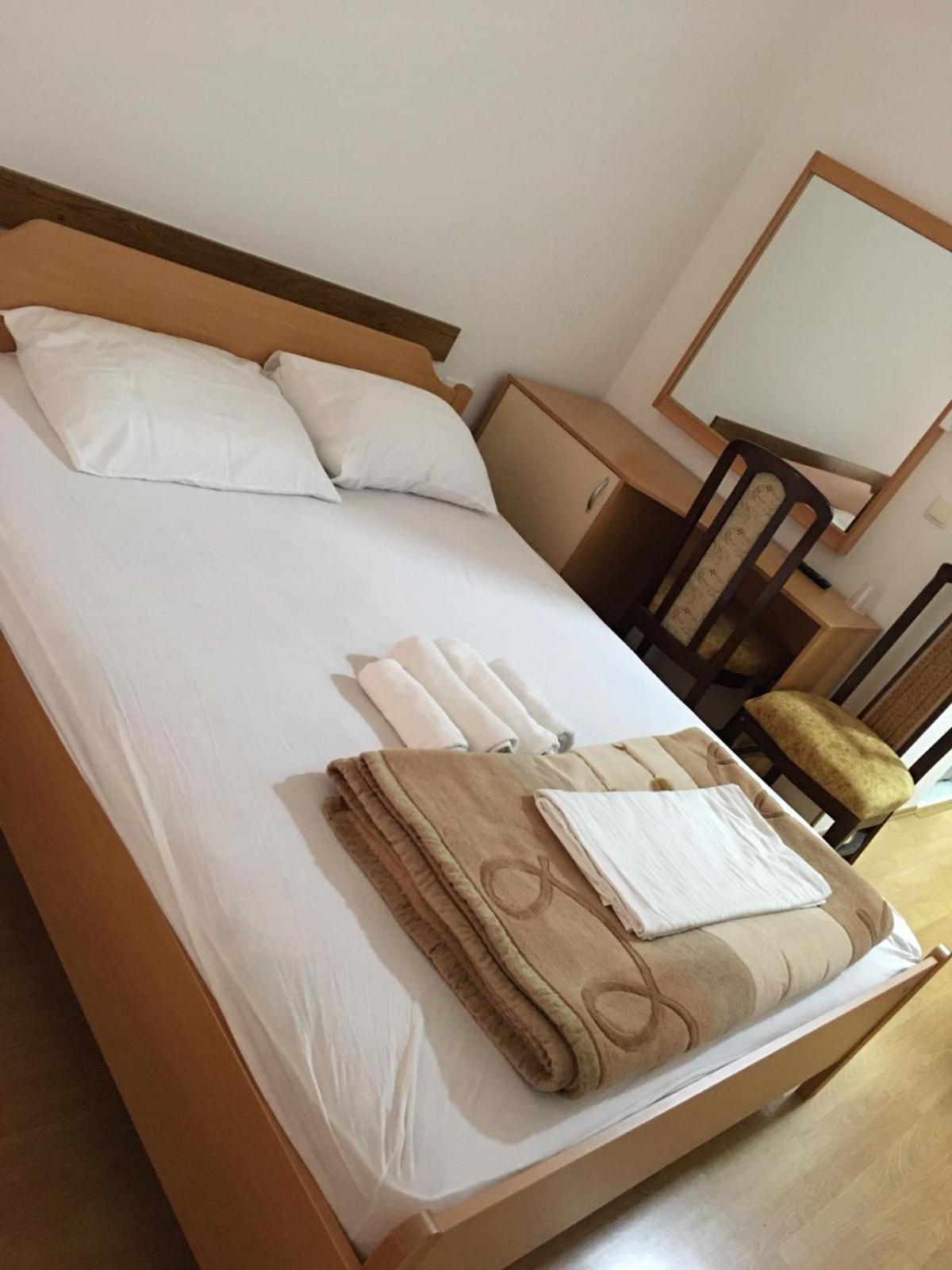 Hotel Diplomat ストルガ エクステリア 写真